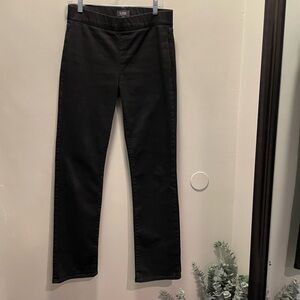 Pre Loved NYDJ Size 4 Pull on Boot Cut Women's Black Jeans